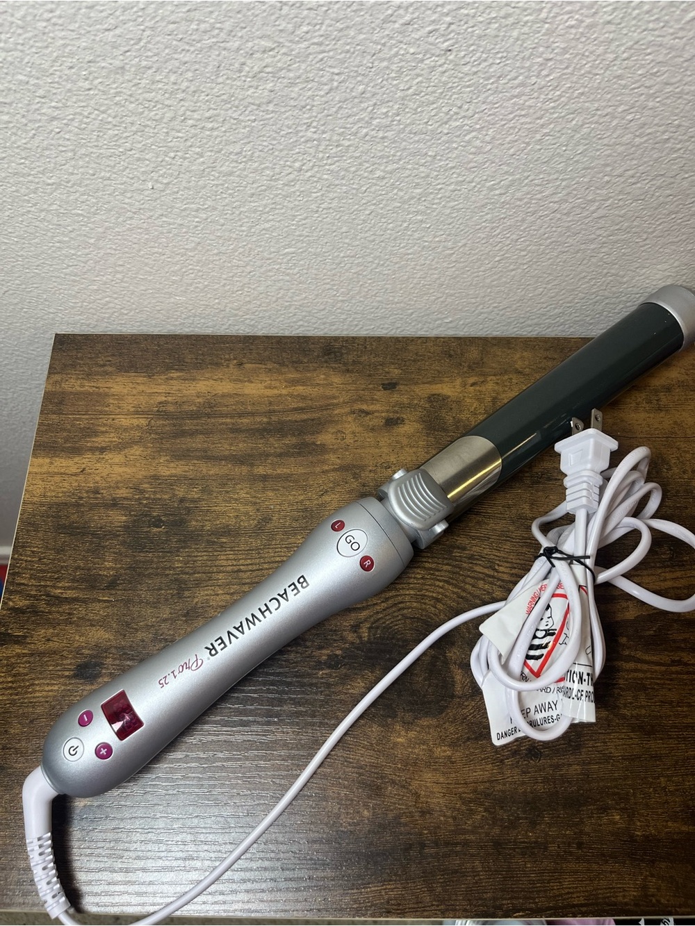 Beachwaver pro 1.25 rotating curling iron